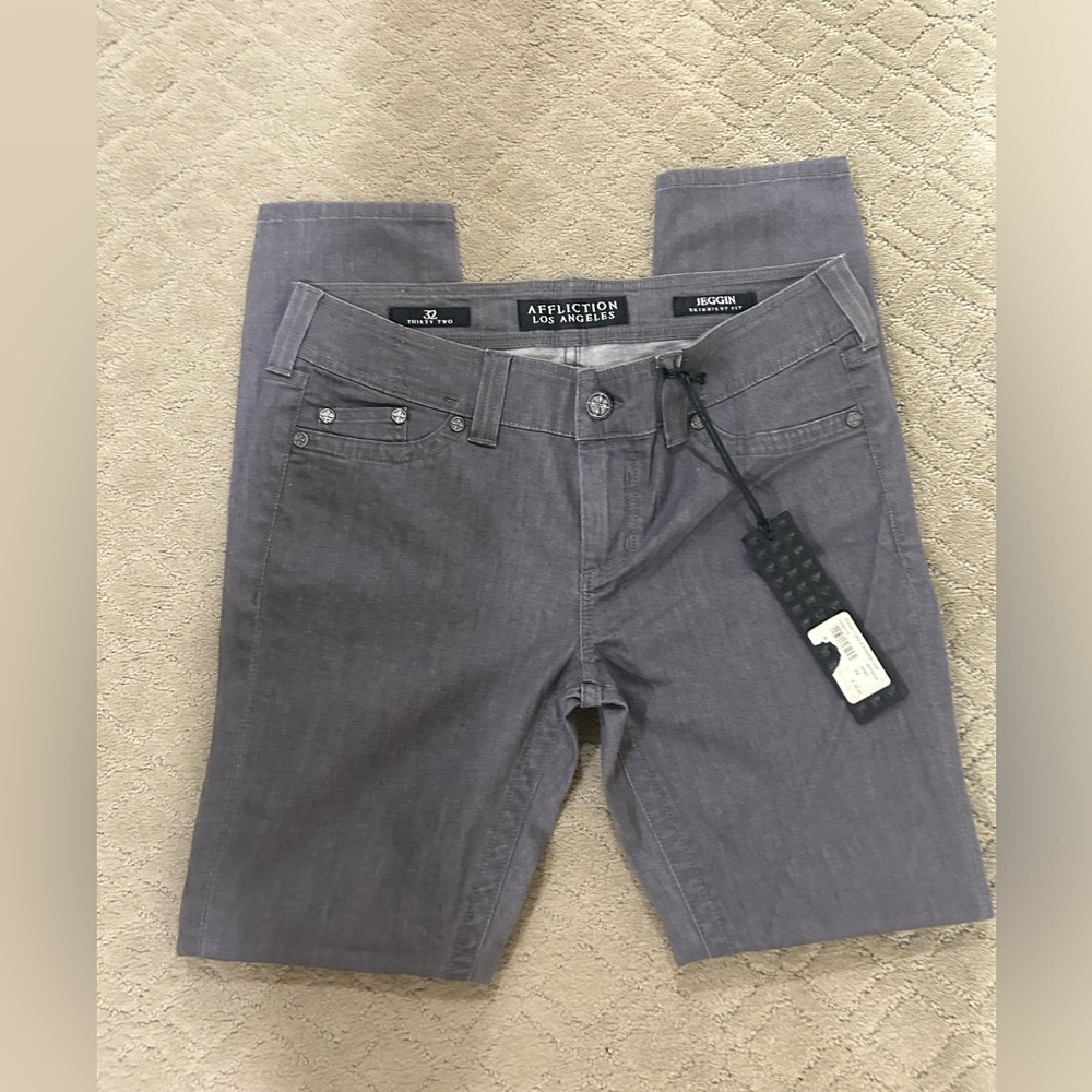 NWT woman Affliction Jeggin extra skinny fit jeans size 32